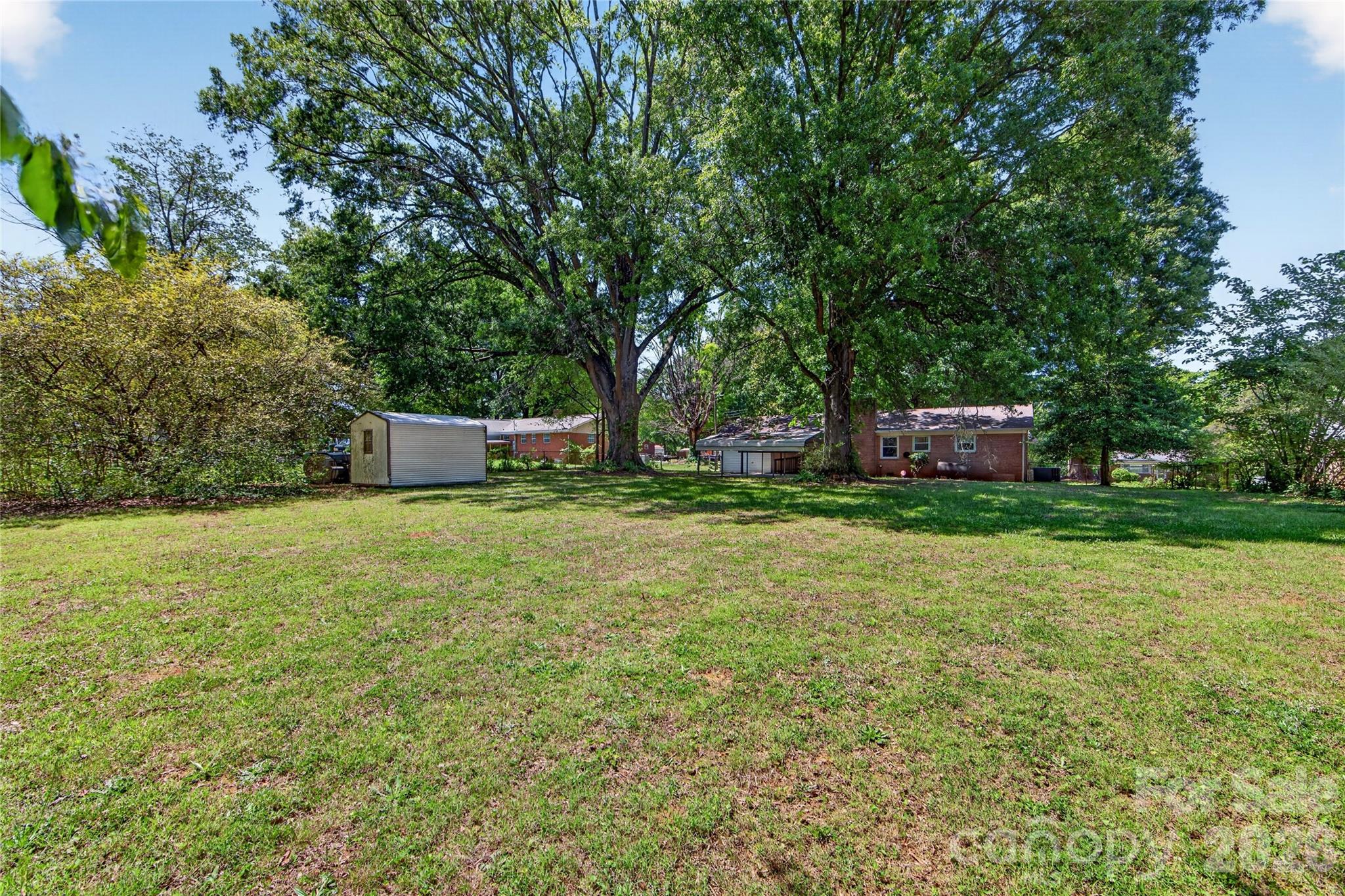 4400 Hamilton Circle Property Photo 2