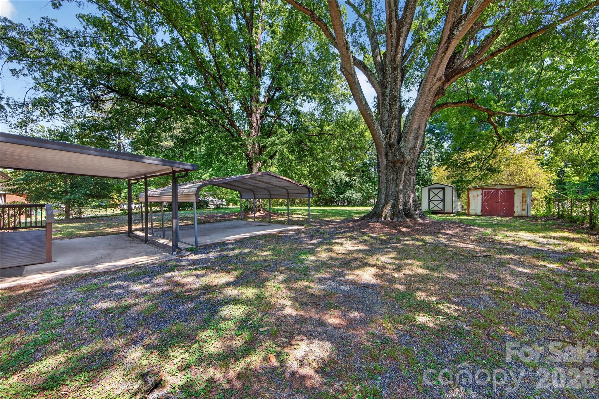 4400 Hamilton Circle Property Photo 3