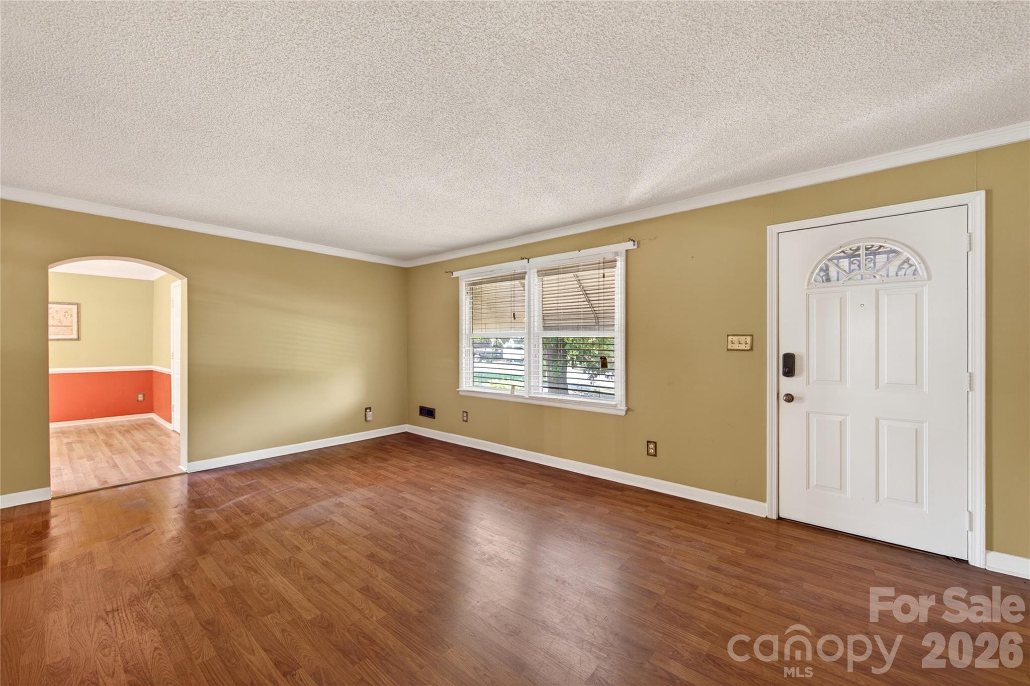 4400 Hamilton Circle Property Photo 5