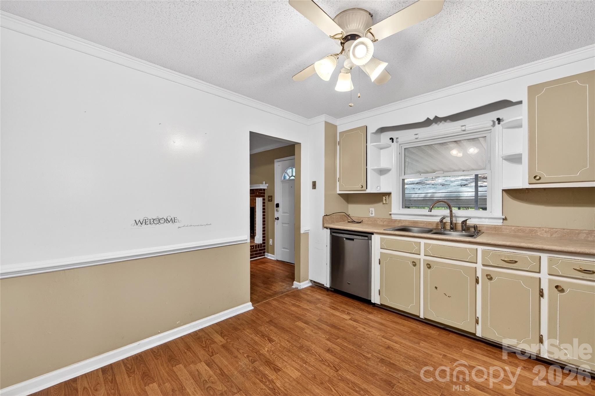 4400 Hamilton Circle Property Photo 9