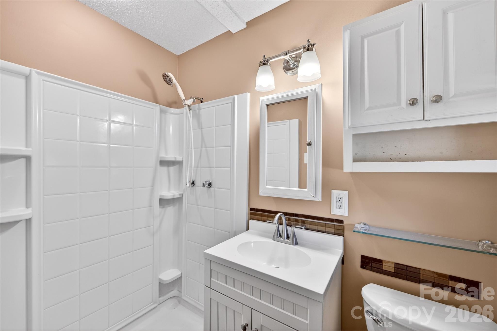 4400 Hamilton Circle Property Photo 19