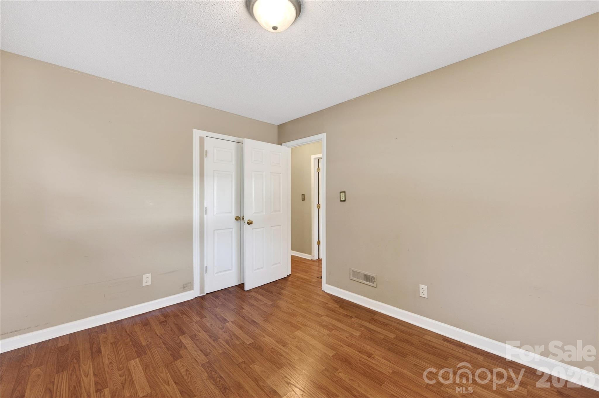 4400 Hamilton Circle Property Photo 20