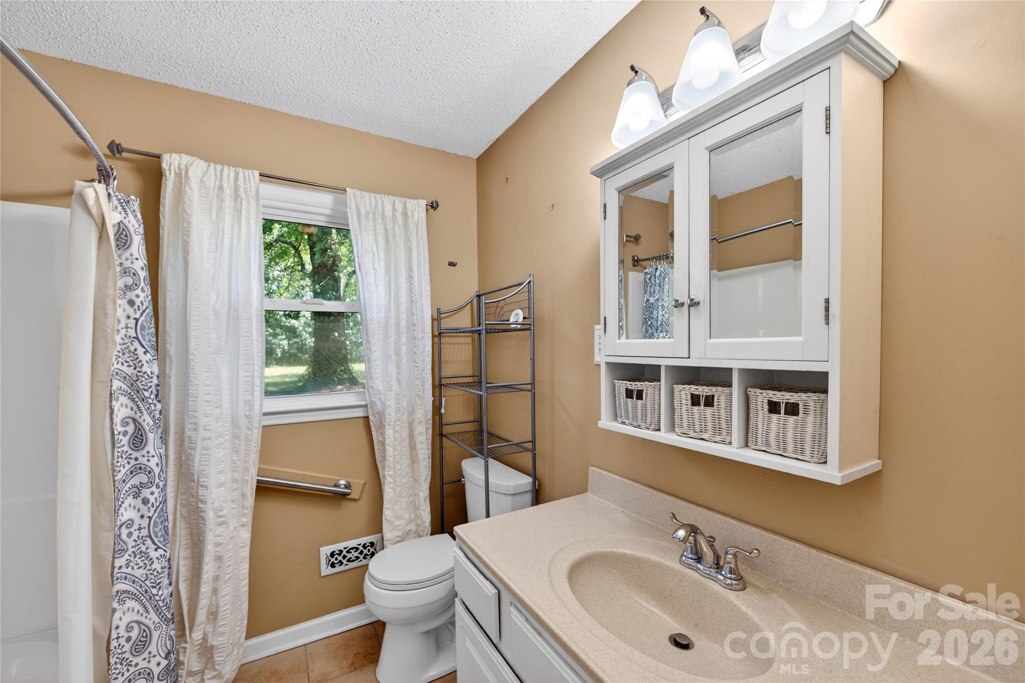 4400 Hamilton Circle Property Photo 22