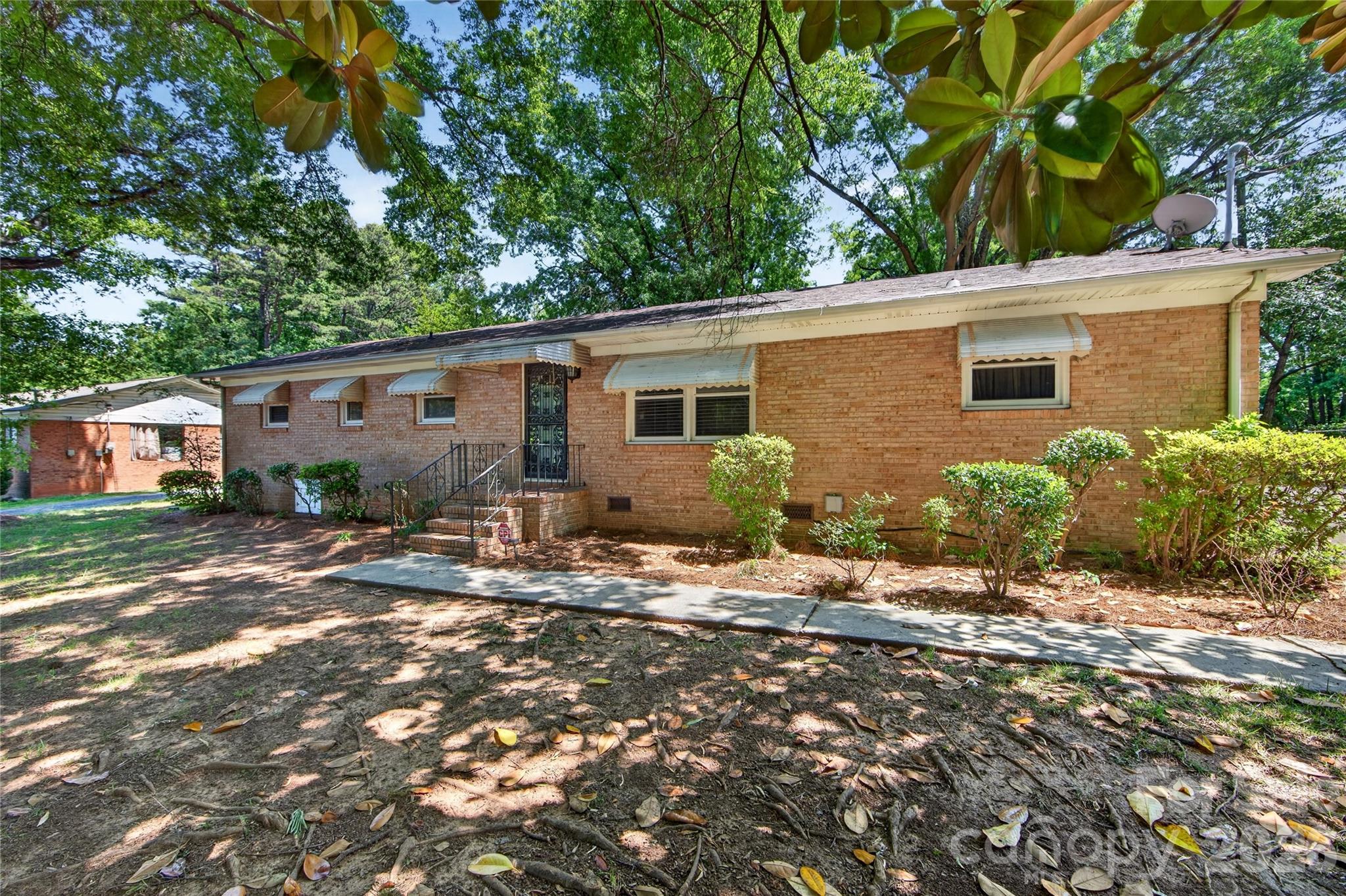 4400 Hamilton Circle Property Photo 33