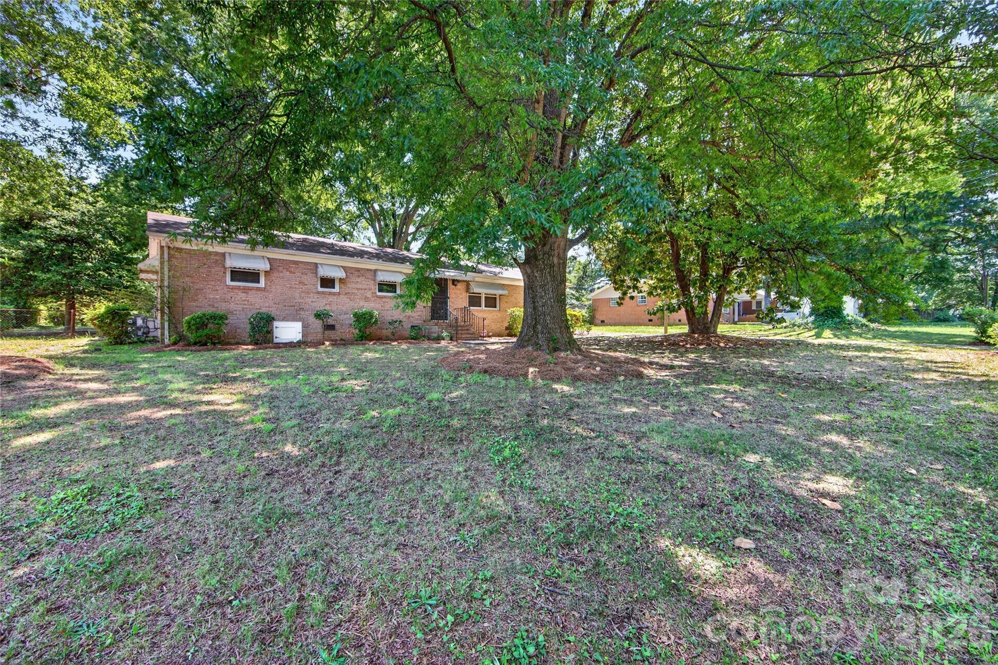 4400 Hamilton Circle Property Photo 34