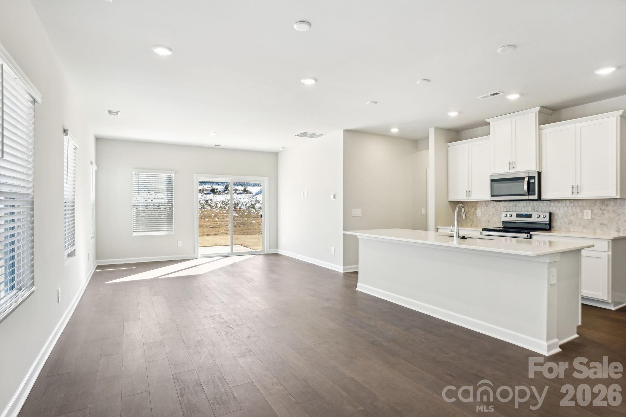 1523 31st Street Property Photo 4