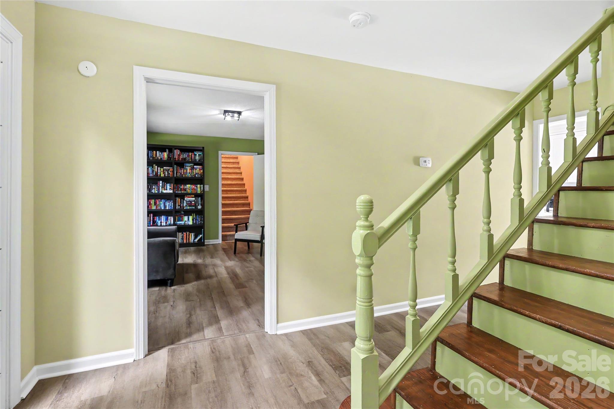 227 Dileen Drive Property Photo 3