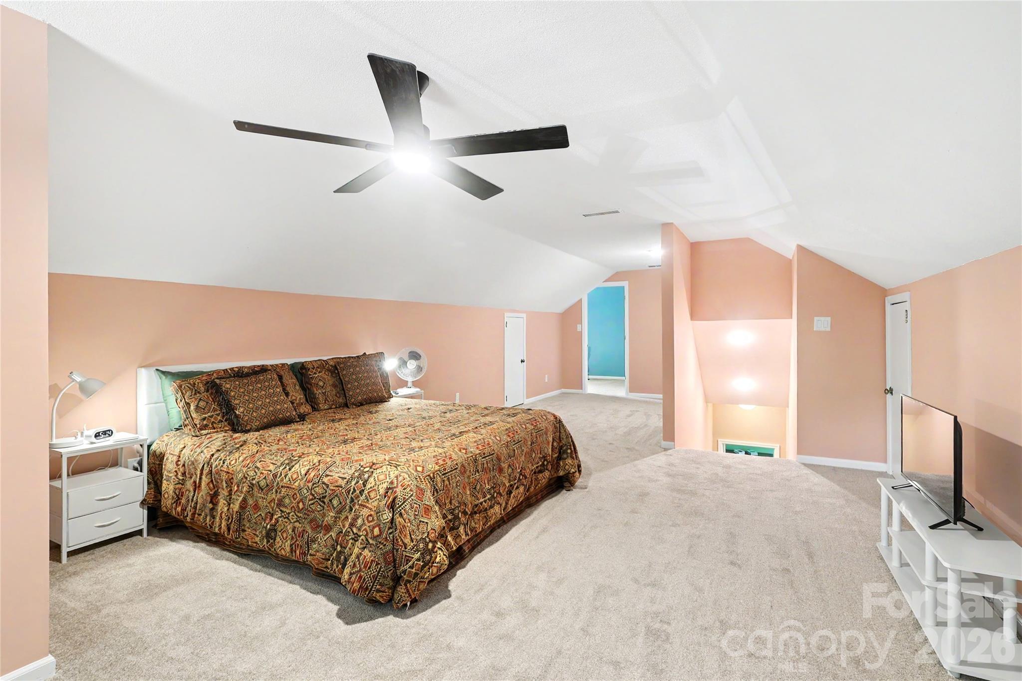 227 Dileen Drive Property Photo 28