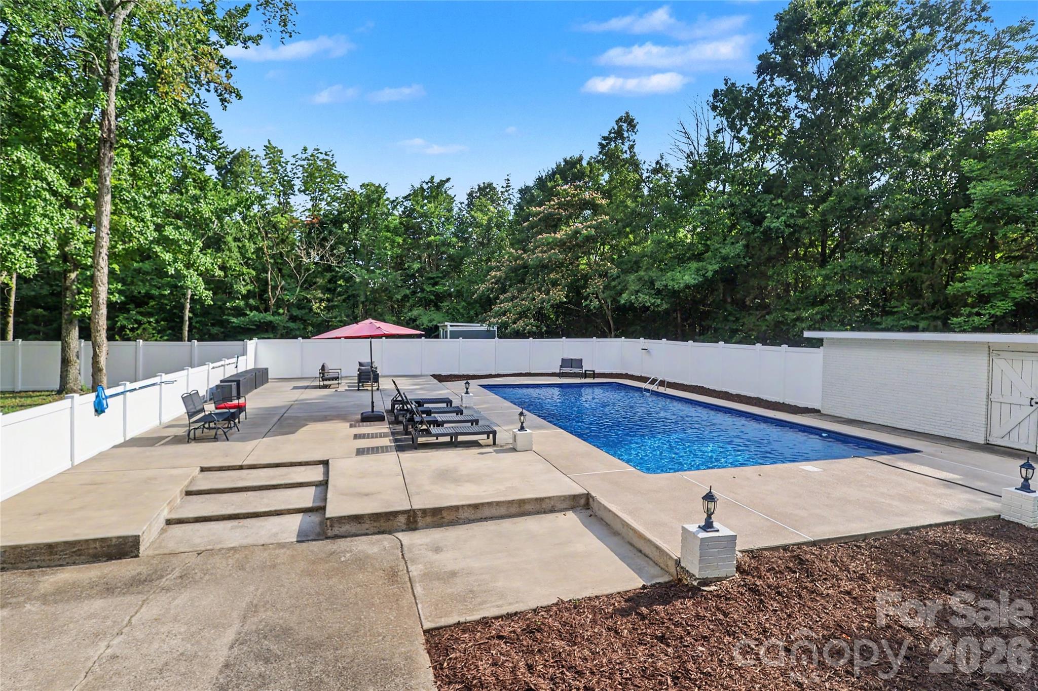 227 Dileen Drive Property Photo 33