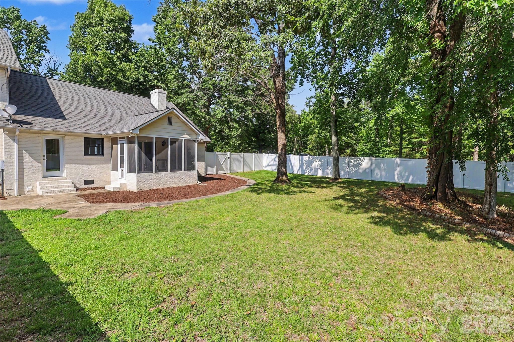 227 Dileen Drive Property Photo 43
