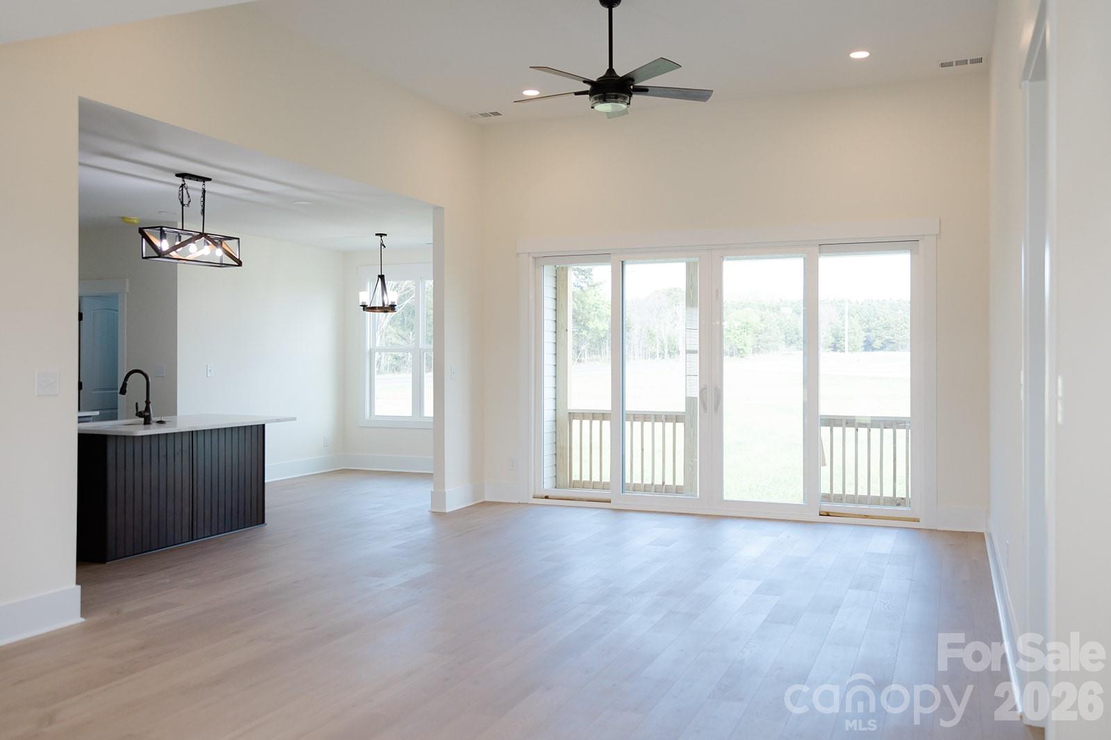 209 Beths Court Property Photo 6