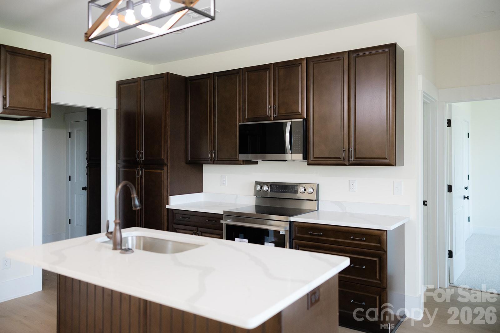 209 Beths Court Property Photo 8