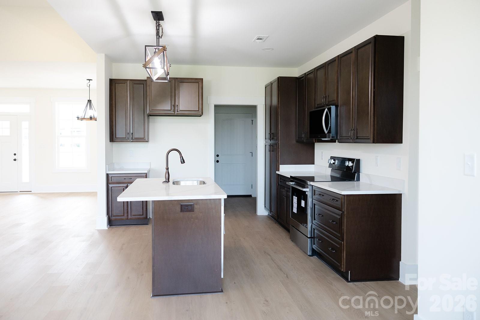 209 Beths Court Property Photo 10
