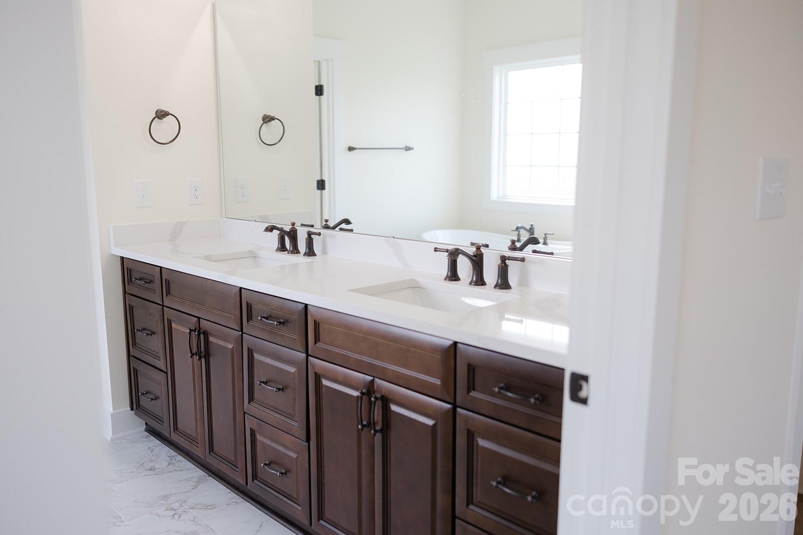 209 Beths Court Property Photo 27