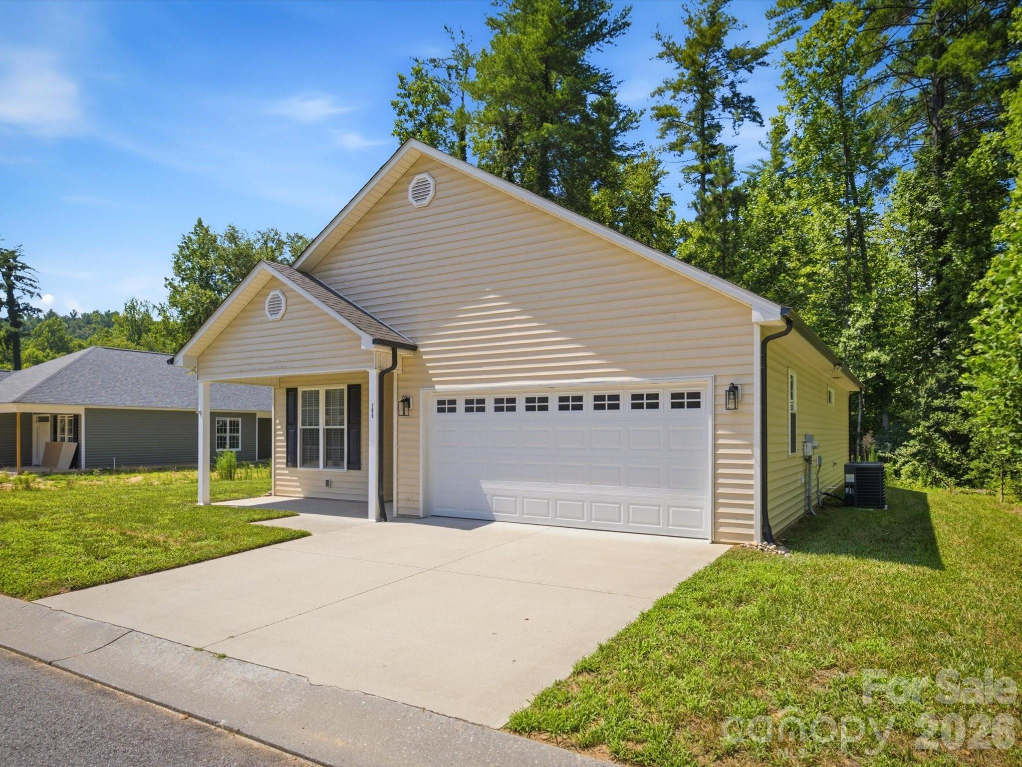 196 Eagles Landing 31 Property Photo 1
