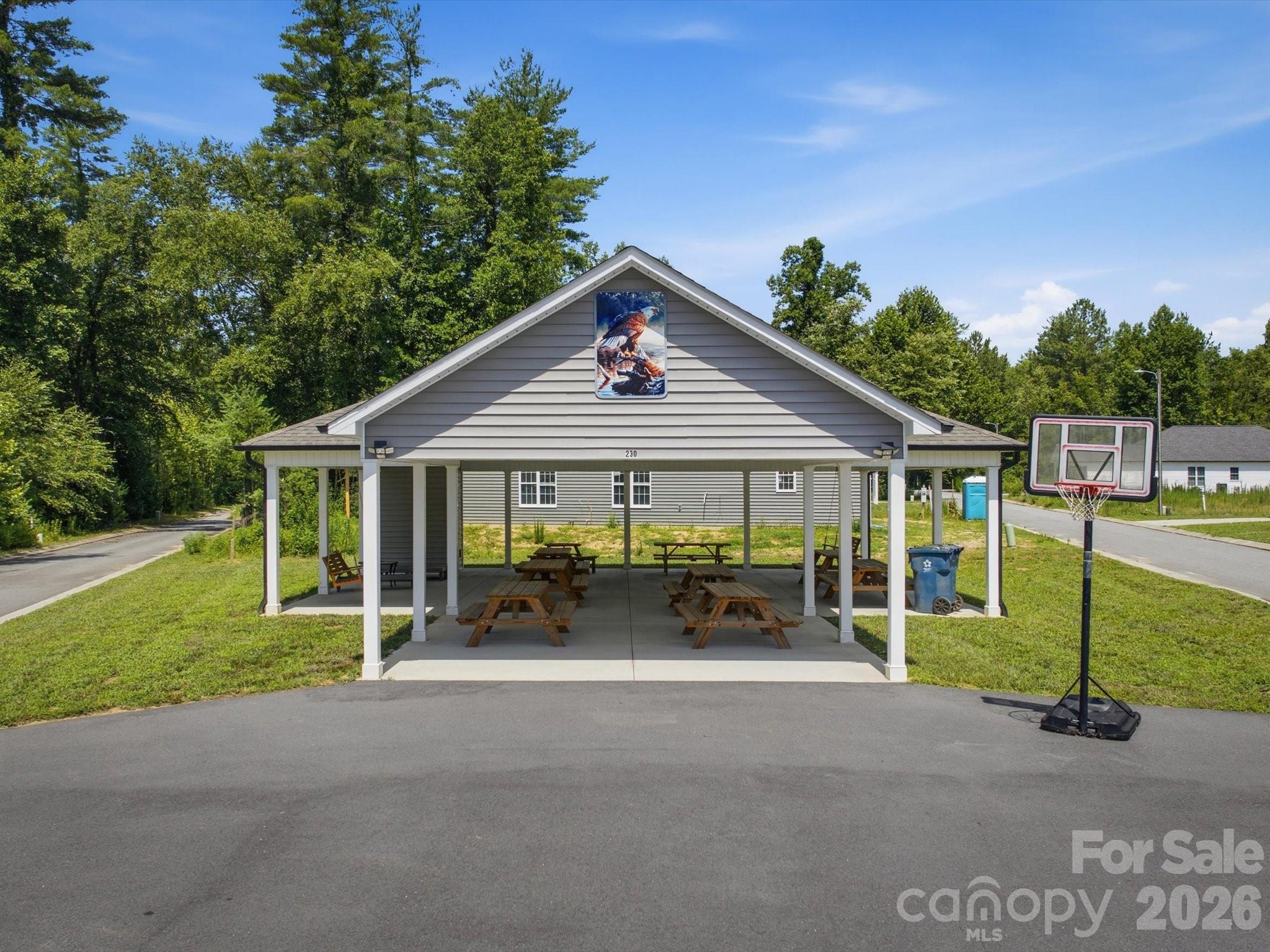 196 Eagles Landing 31 Property Photo 36
