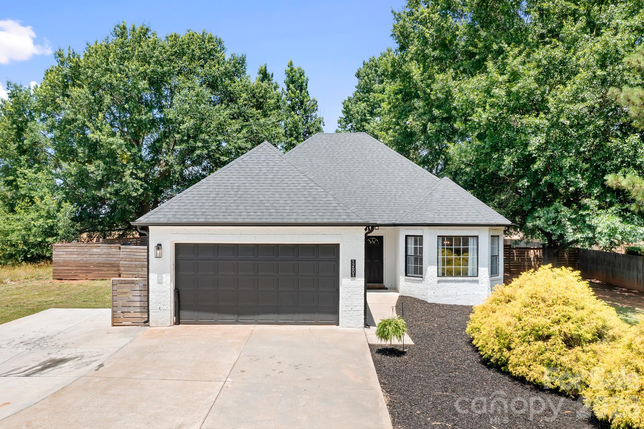 12601 Mayes Road Property Photo 1