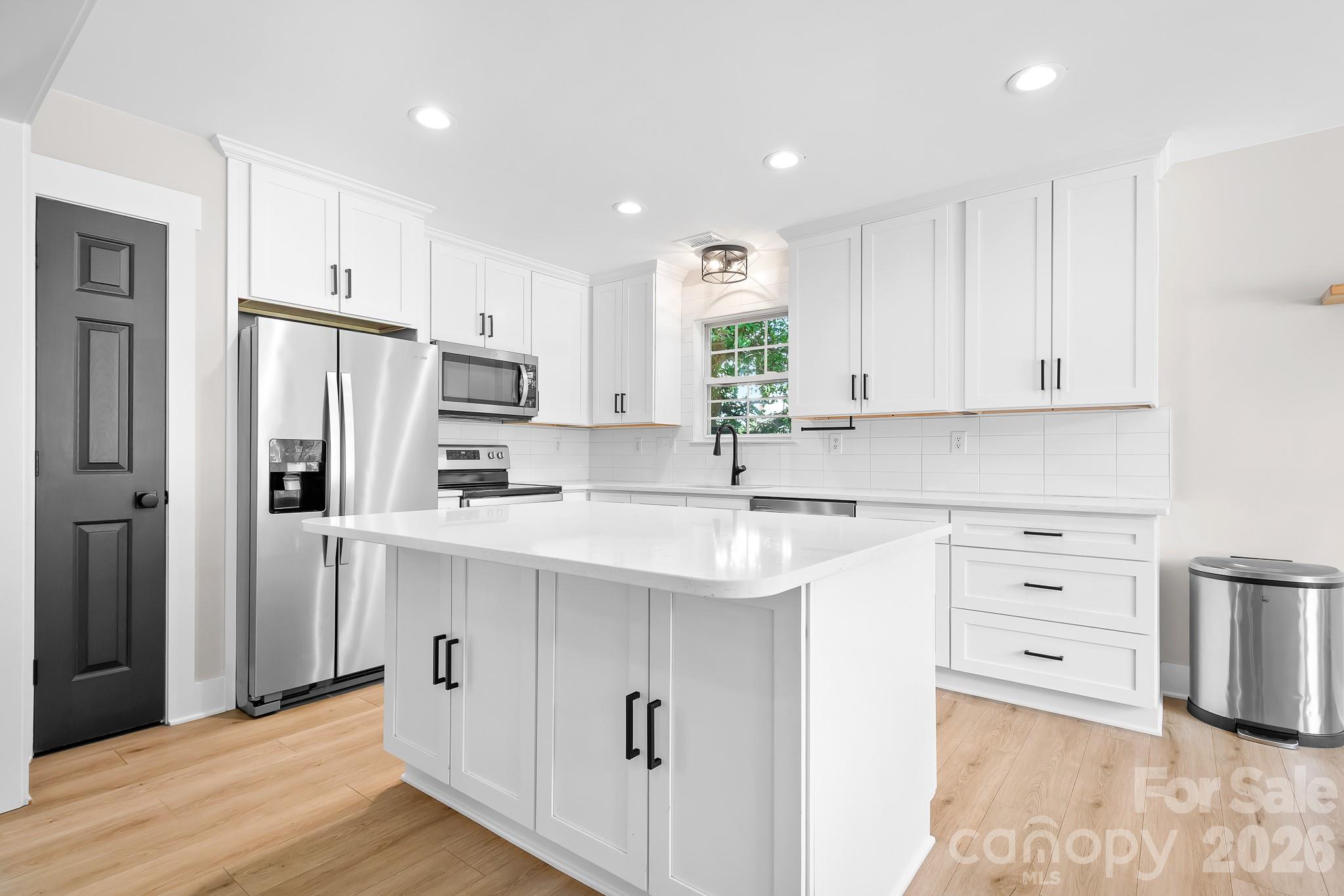 12601 Mayes Road Property Photo 3
