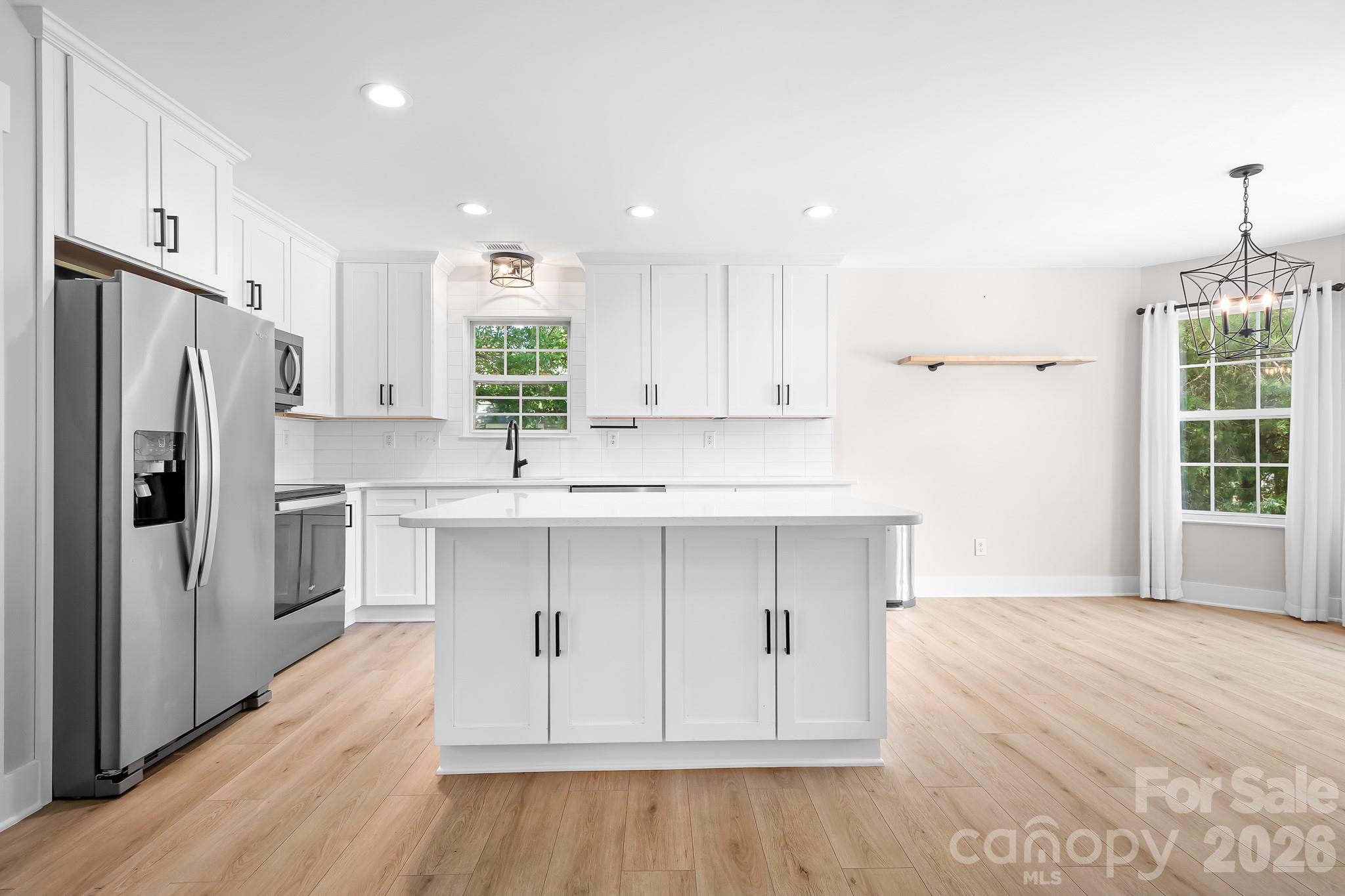 12601 Mayes Road Property Photo 4