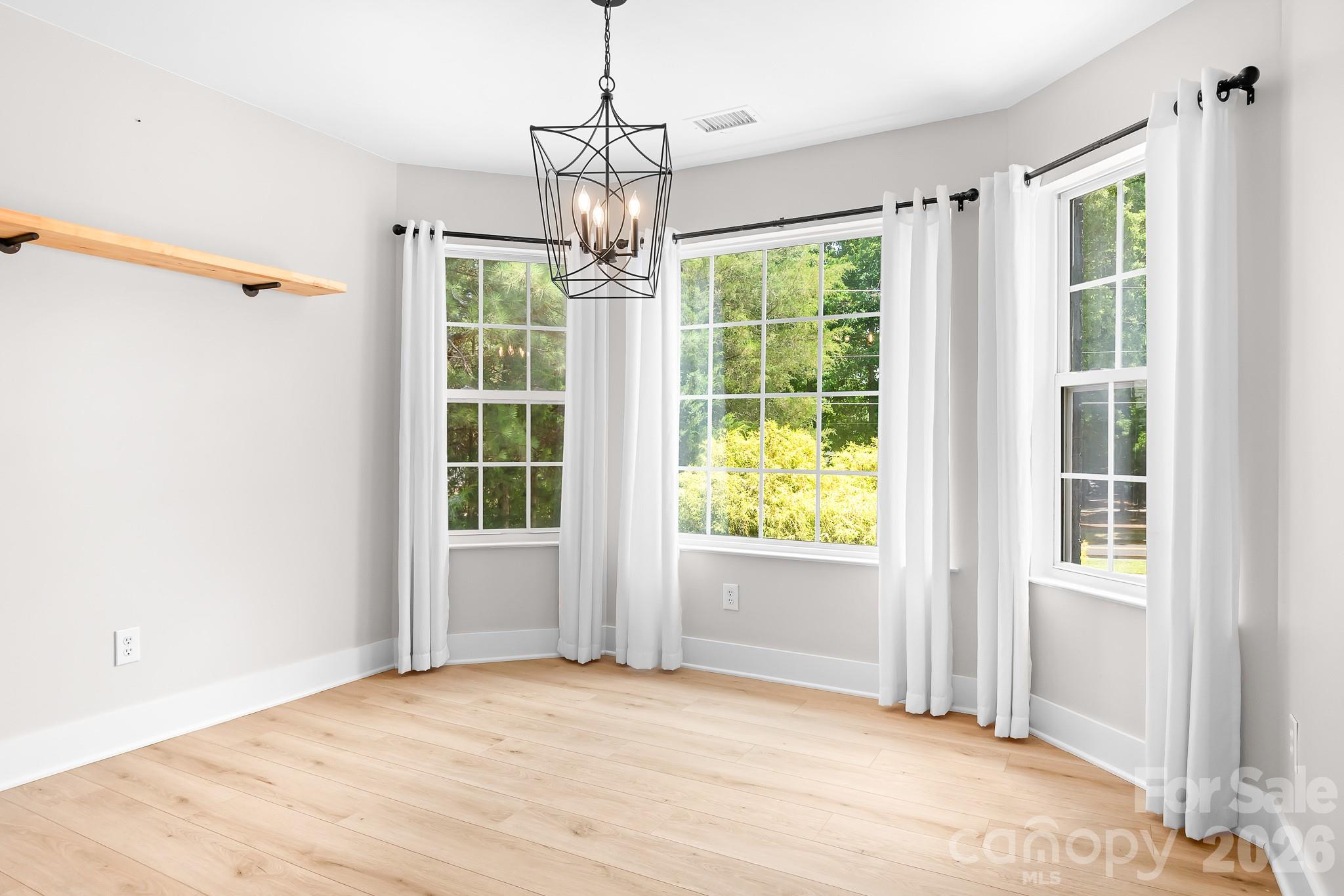12601 Mayes Road Property Photo 6