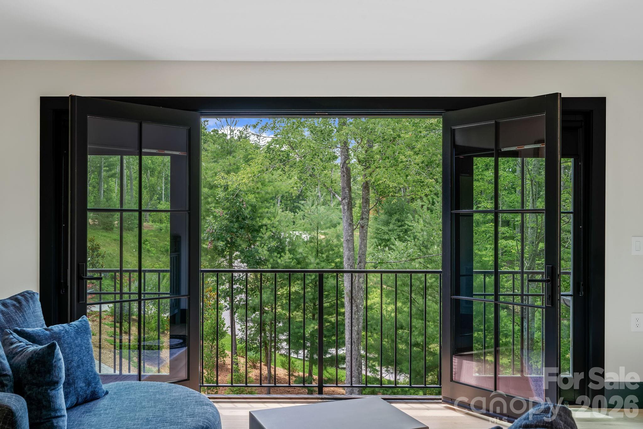 504 Hollow Trail Property Photo 35