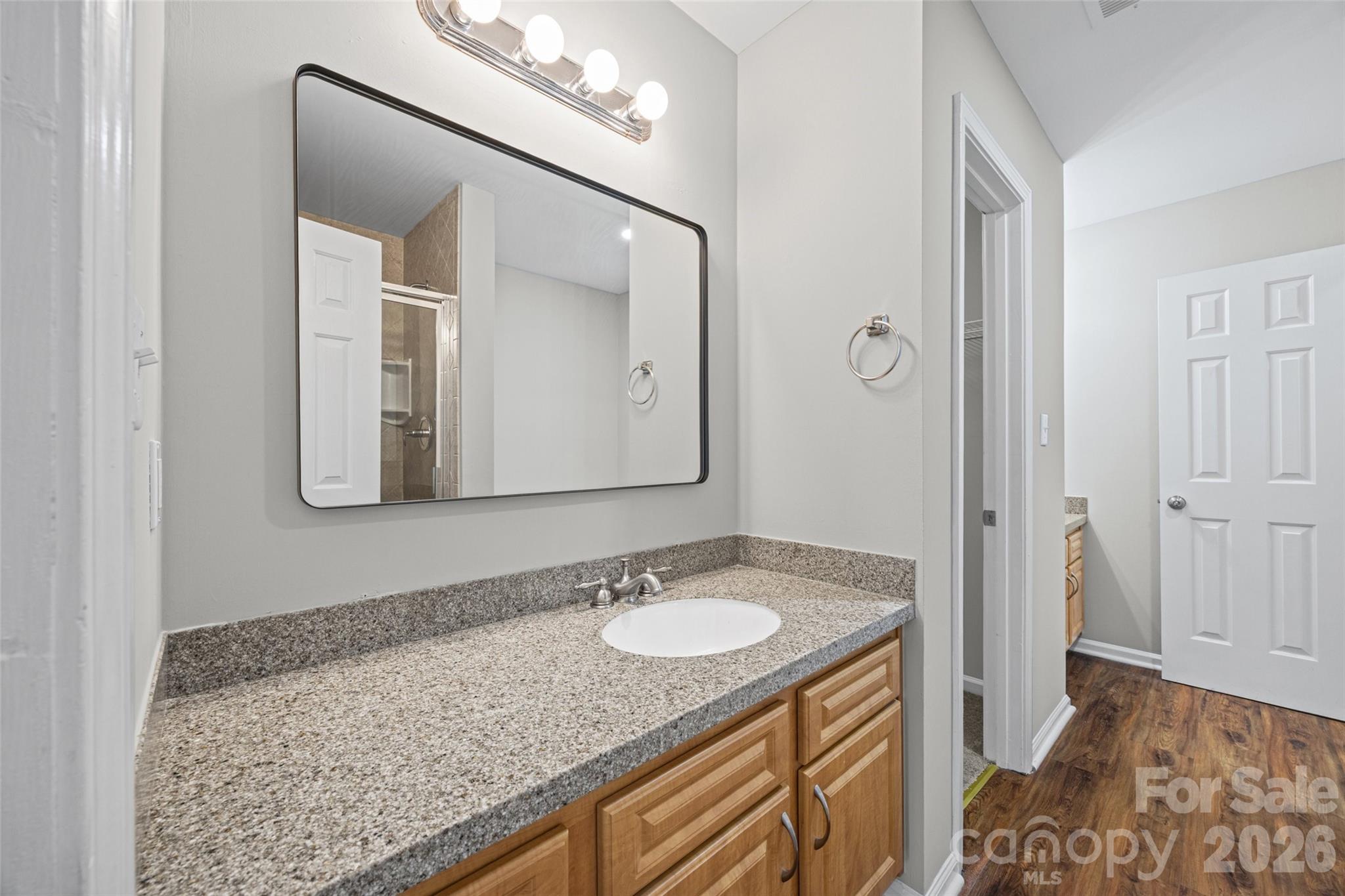 2113 Lennoxshire Square Court Property Photo 15