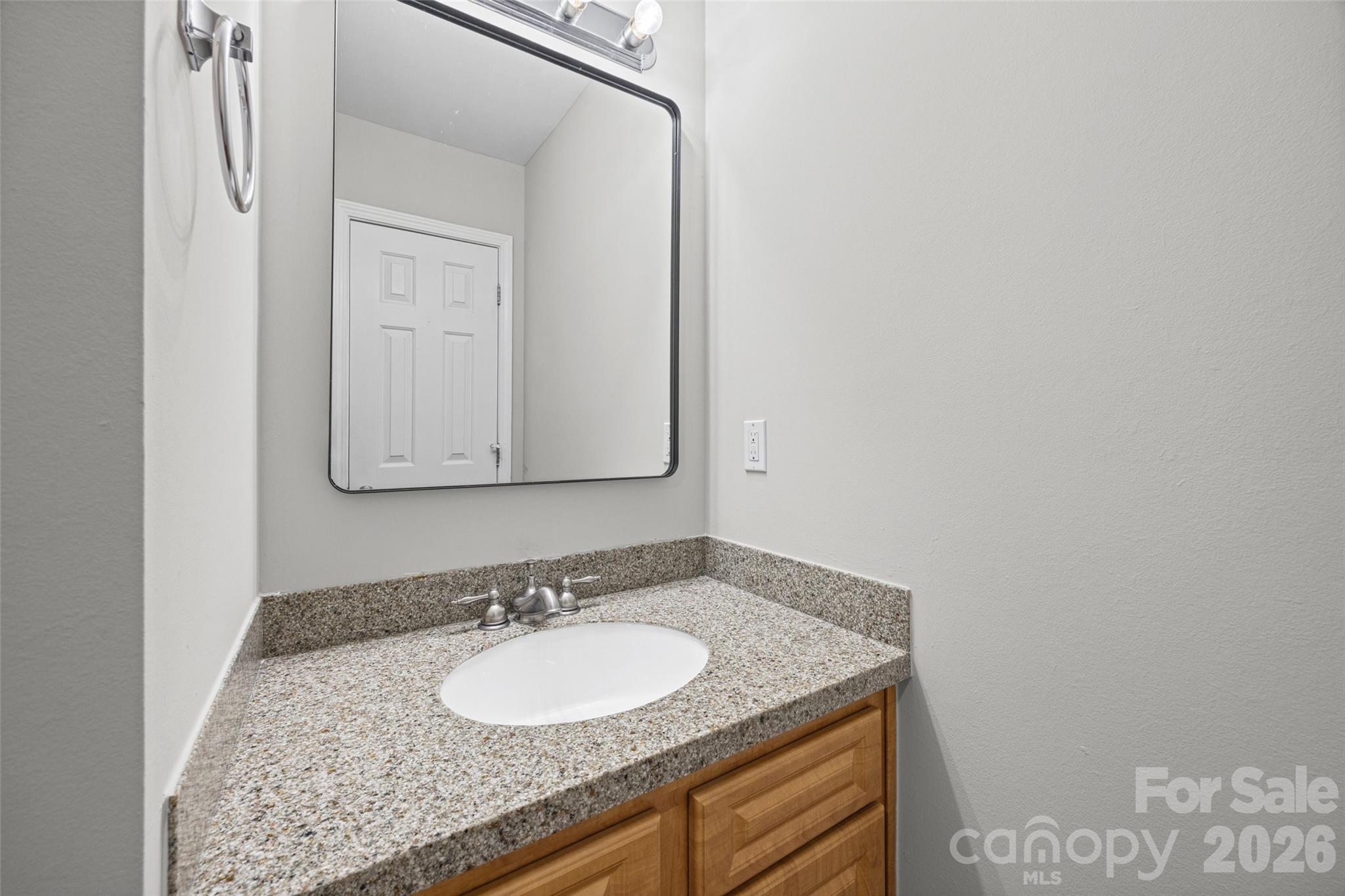 2113 Lennoxshire Square Court Property Photo 18