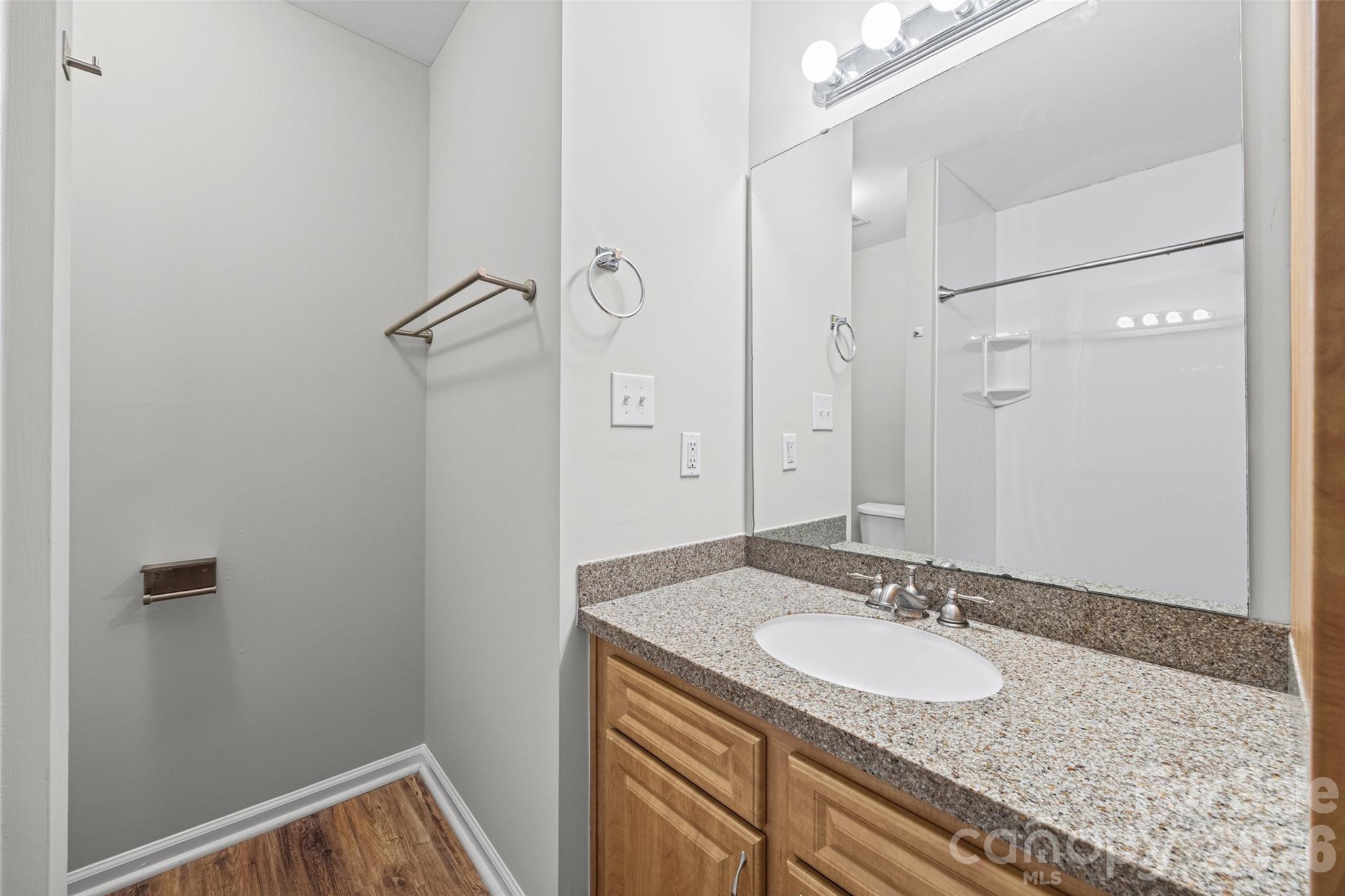 2113 Lennoxshire Square Court Property Photo 20