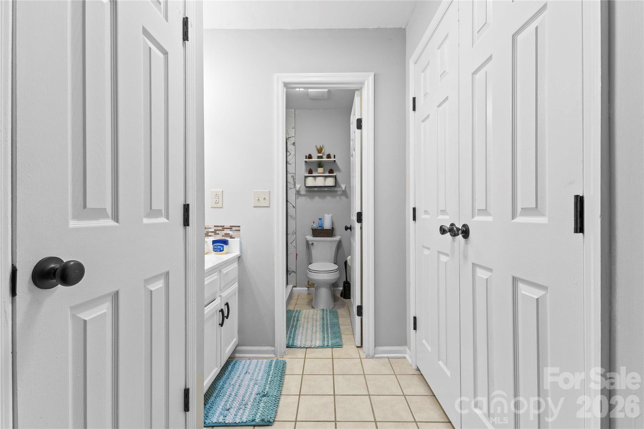 7130 Bluff Wood Cove Property Photo 27