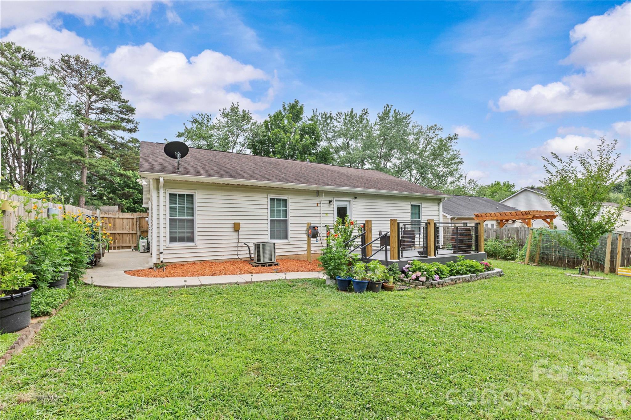 7130 Bluff Wood Cove Property Photo 42