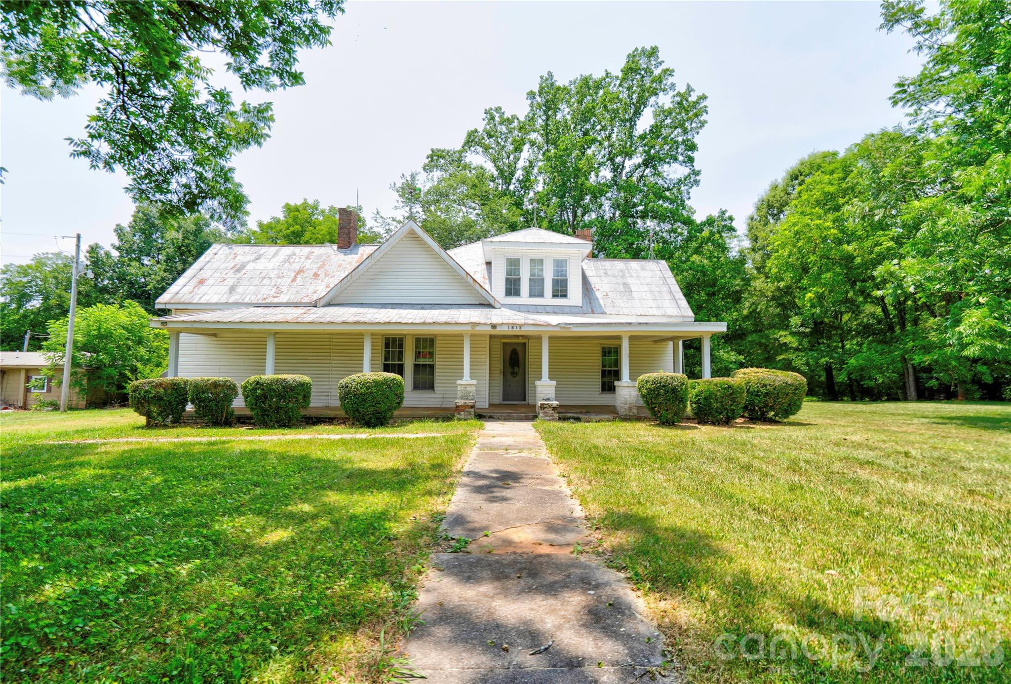 1813 Saint Marks Church Road Property Photo 1