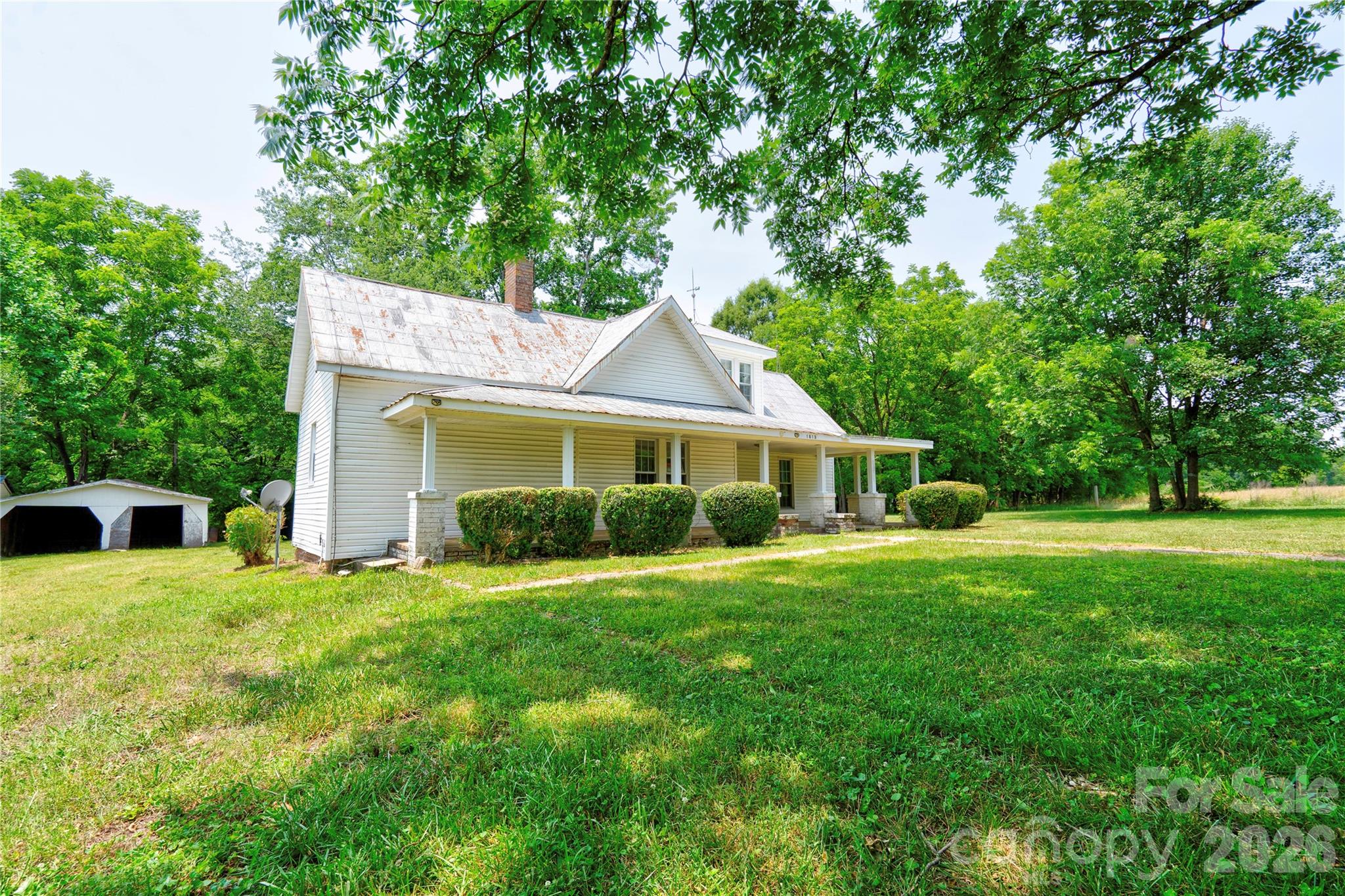 1813 Saint Marks Church Road Property Photo 6