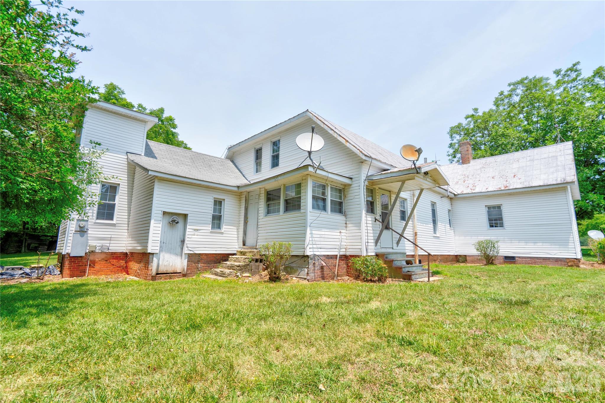 1813 Saint Marks Church Road Property Photo 11