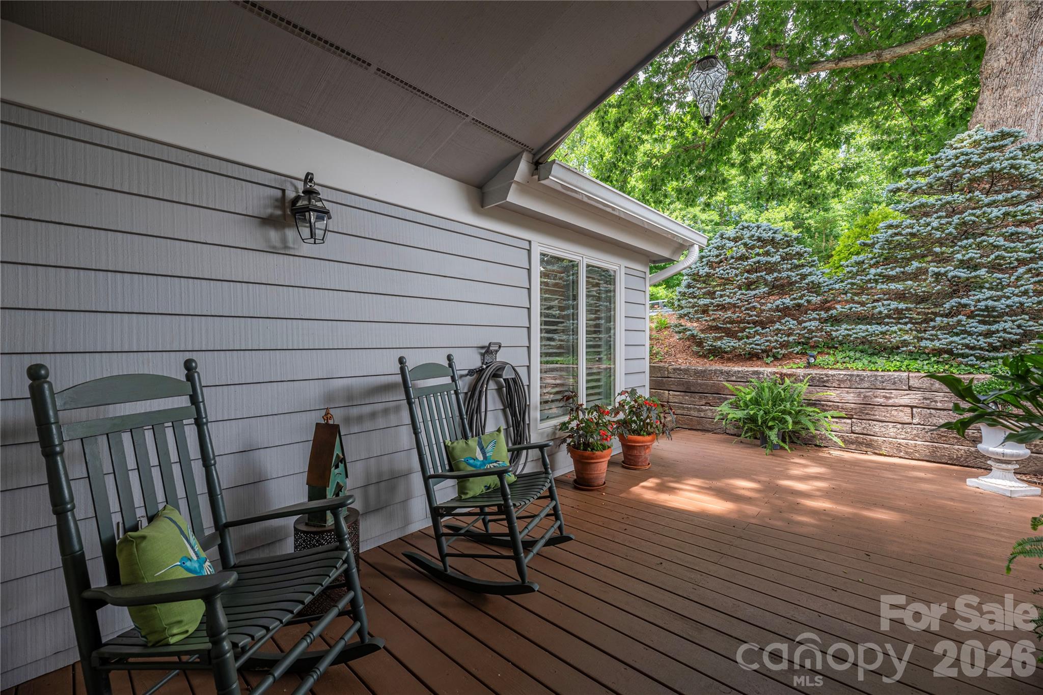 94 Oakcrest Lane Property Photo 4