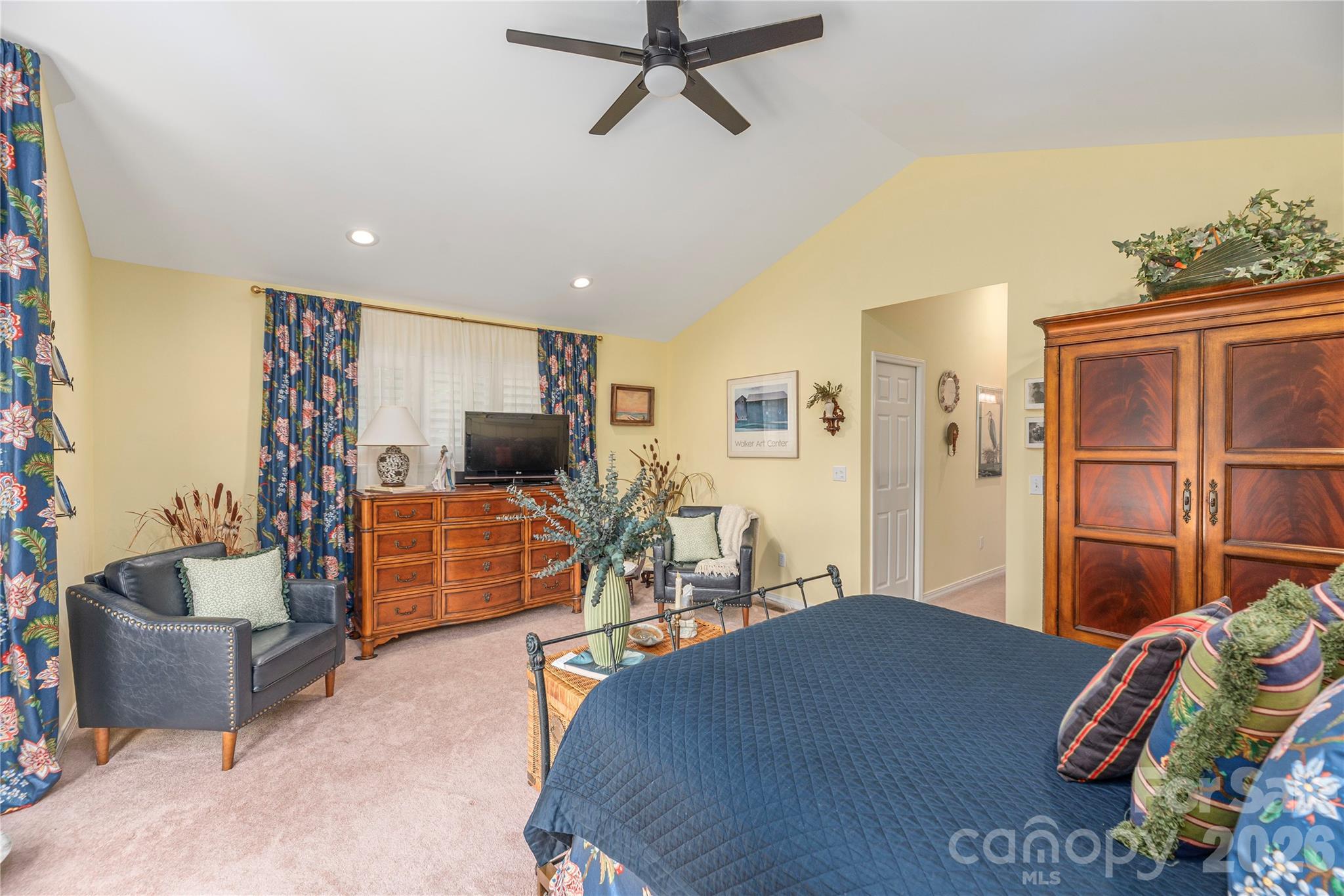 94 Oakcrest Lane Property Photo 18