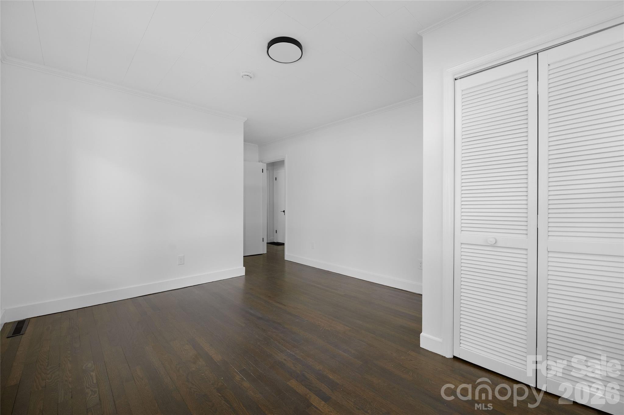 445 Oakwood Avenue Property Photo 33