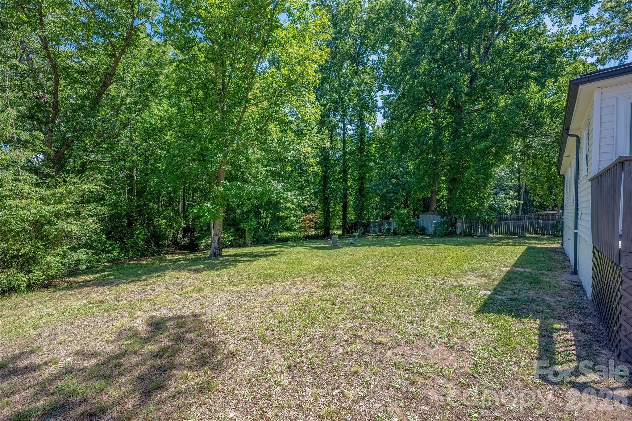 445 Oakwood Avenue Property Photo 44