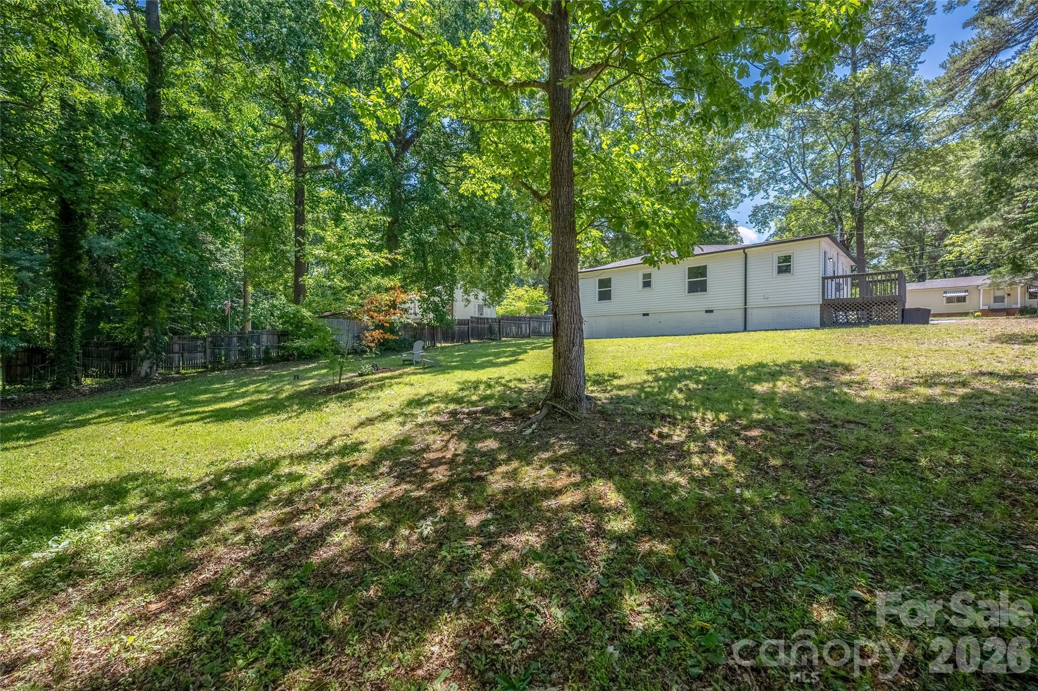 445 Oakwood Avenue Property Photo 46