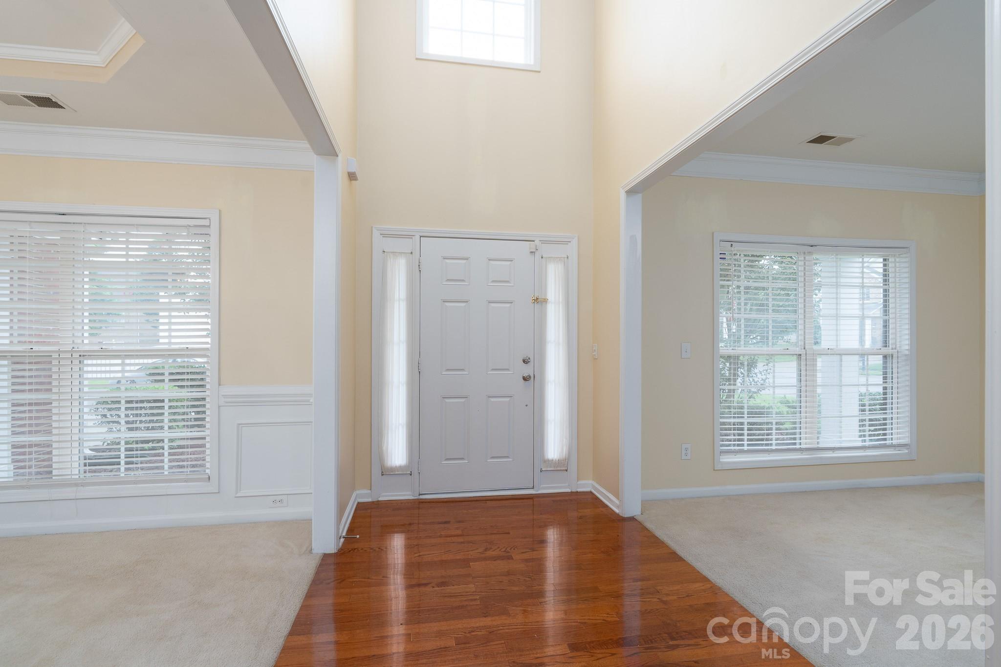 9603 Tramacera Court Property Photo 4