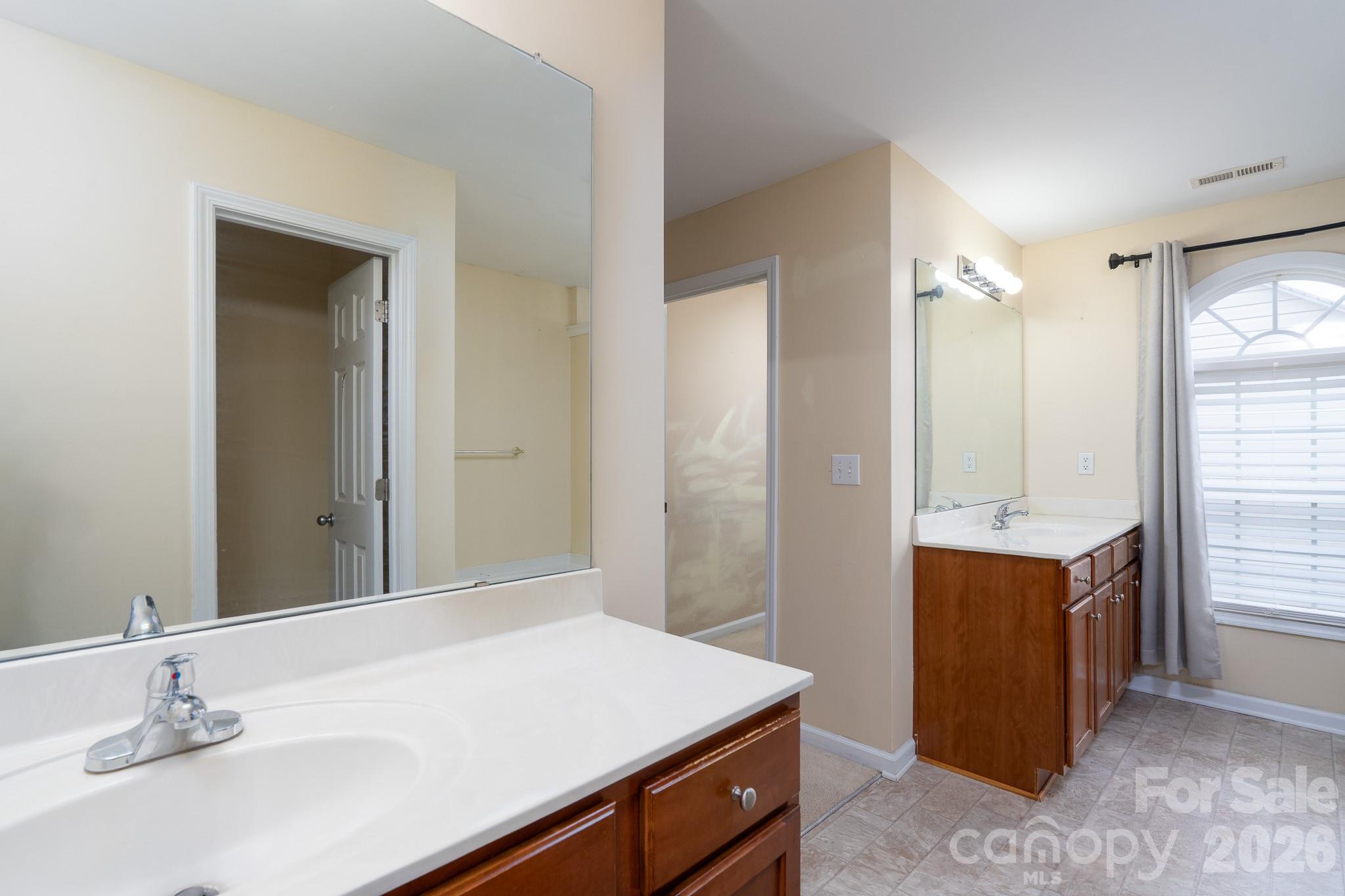 9603 Tramacera Court Property Photo 37