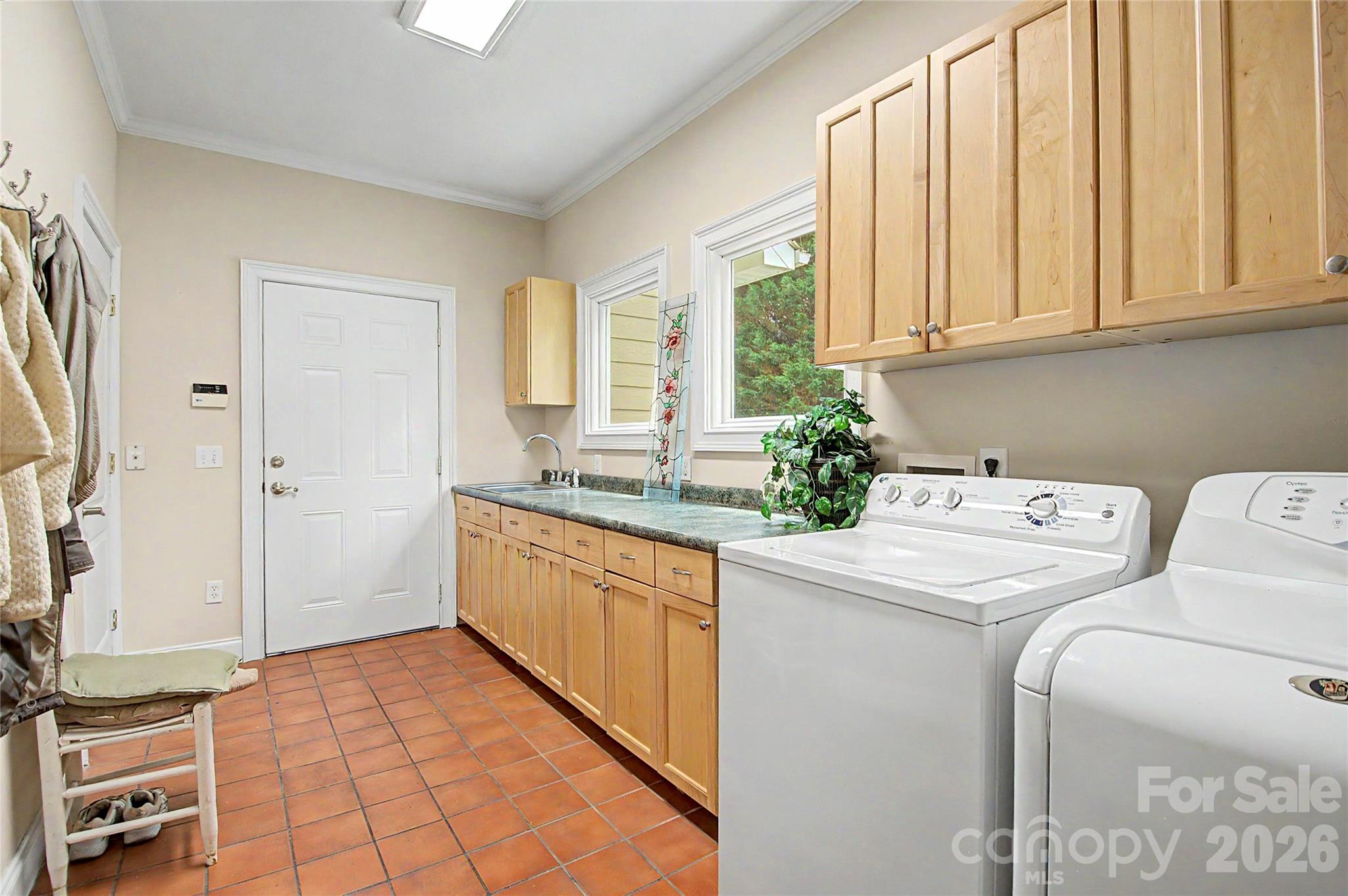 312 Benjamin Way Property Photo 30