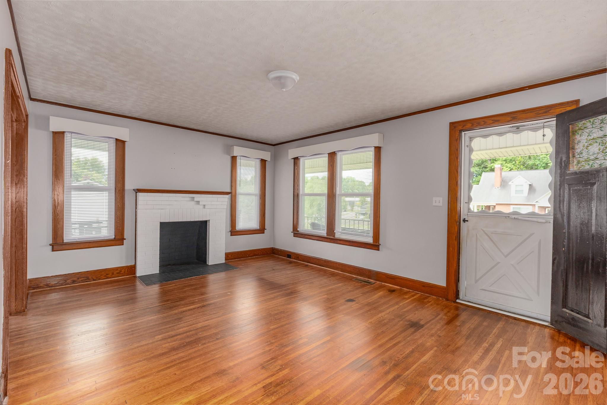 46 Gilkey Street Property Photo 5