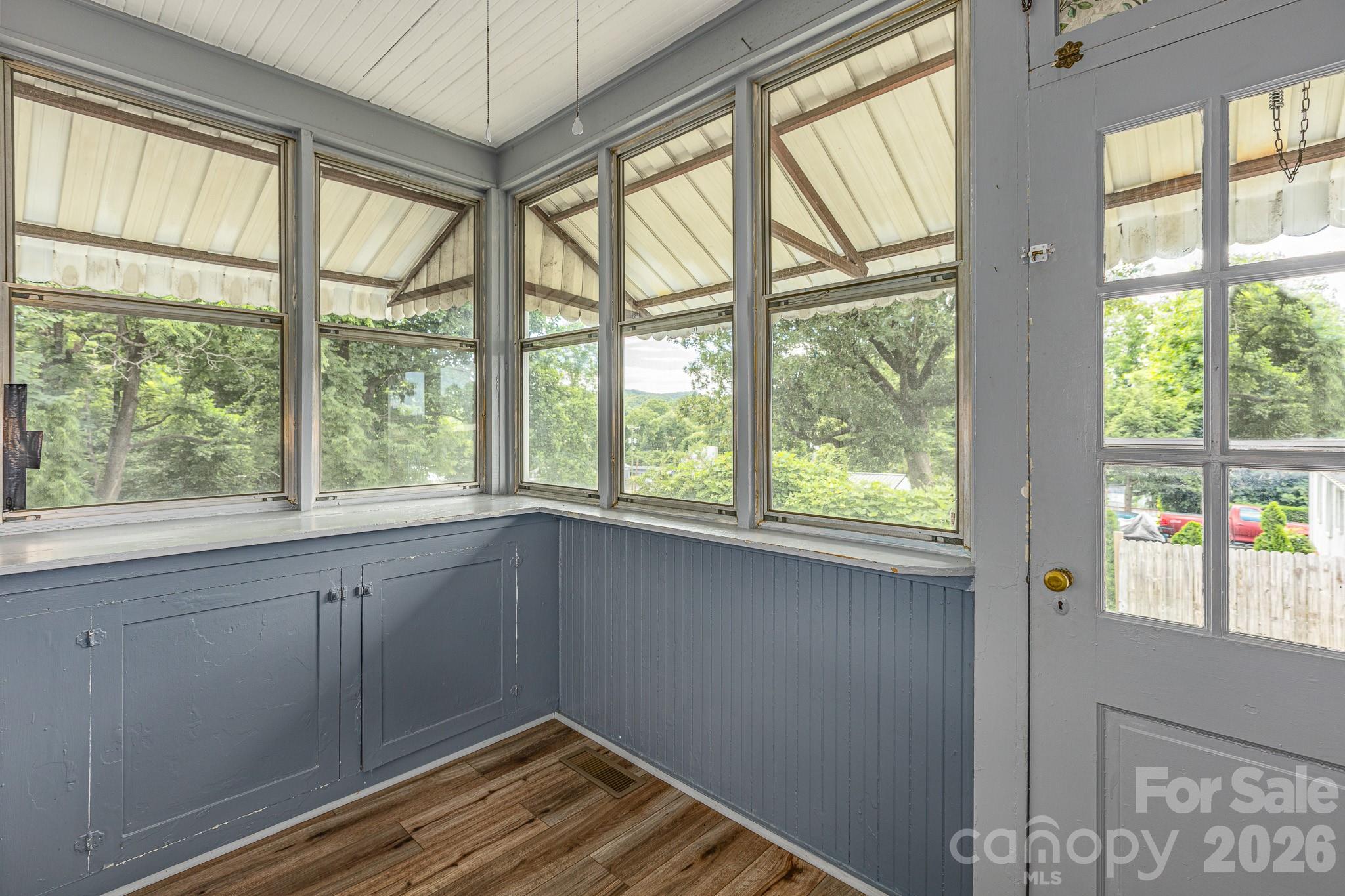 46 Gilkey Street Property Photo 8