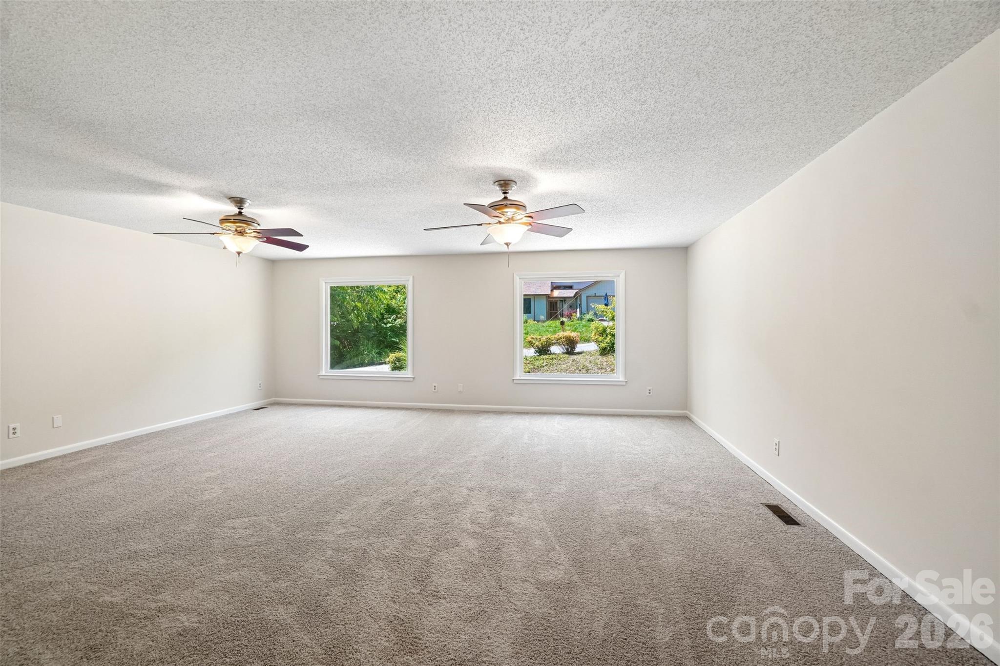 51 Wake Robin Way Property Photo 3