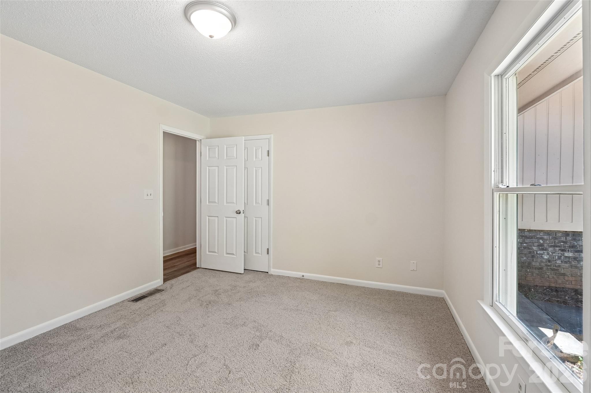 51 Wake Robin Way Property Photo 11