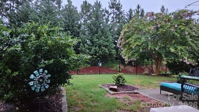 8416 Festival Way Property Photo 4