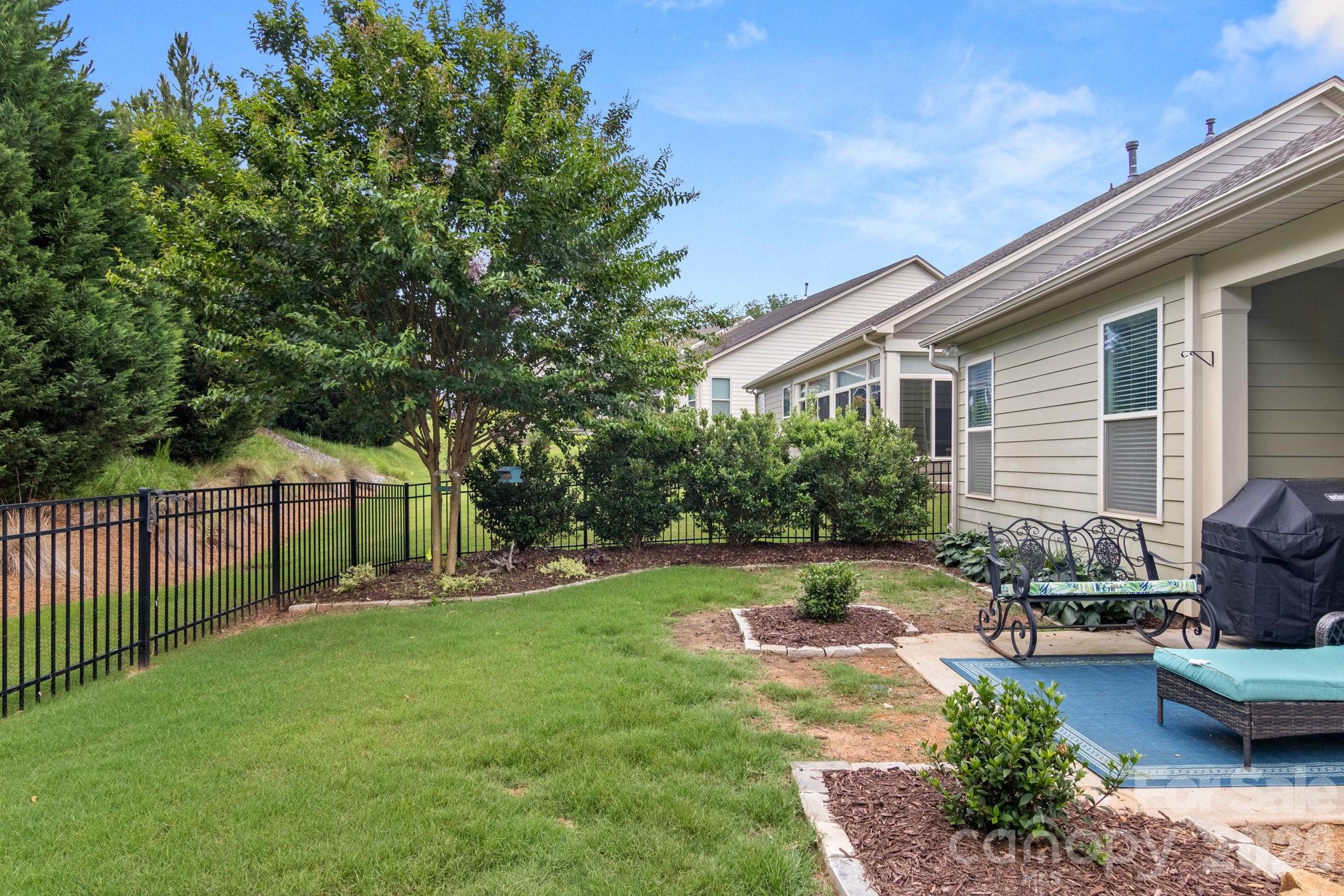 8416 Festival Way Property Photo 6