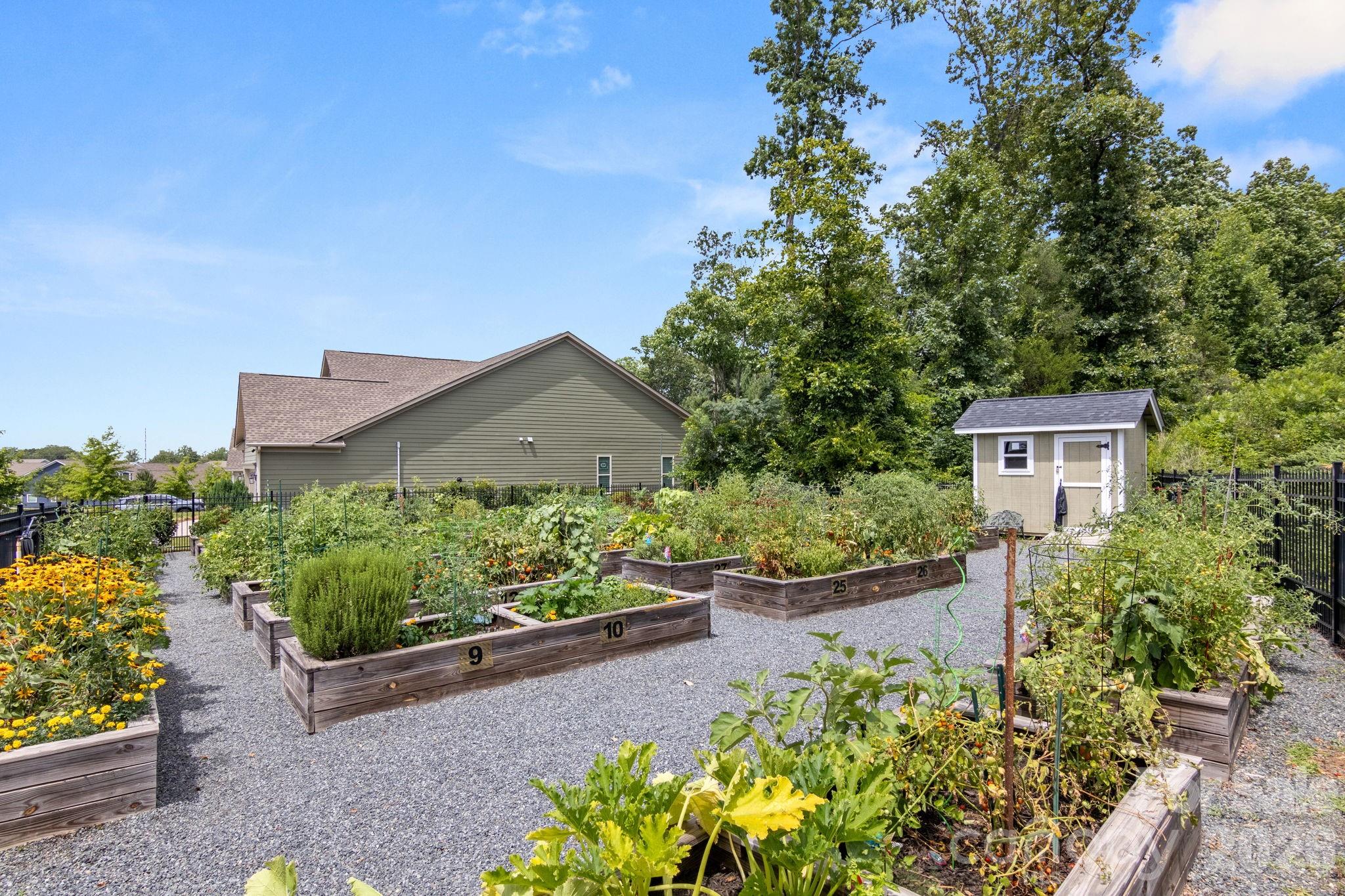 8416 Festival Way Property Photo 45