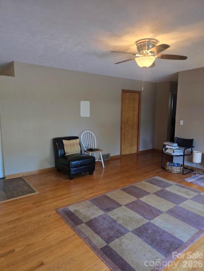 629 Willow Road Property Photo 7