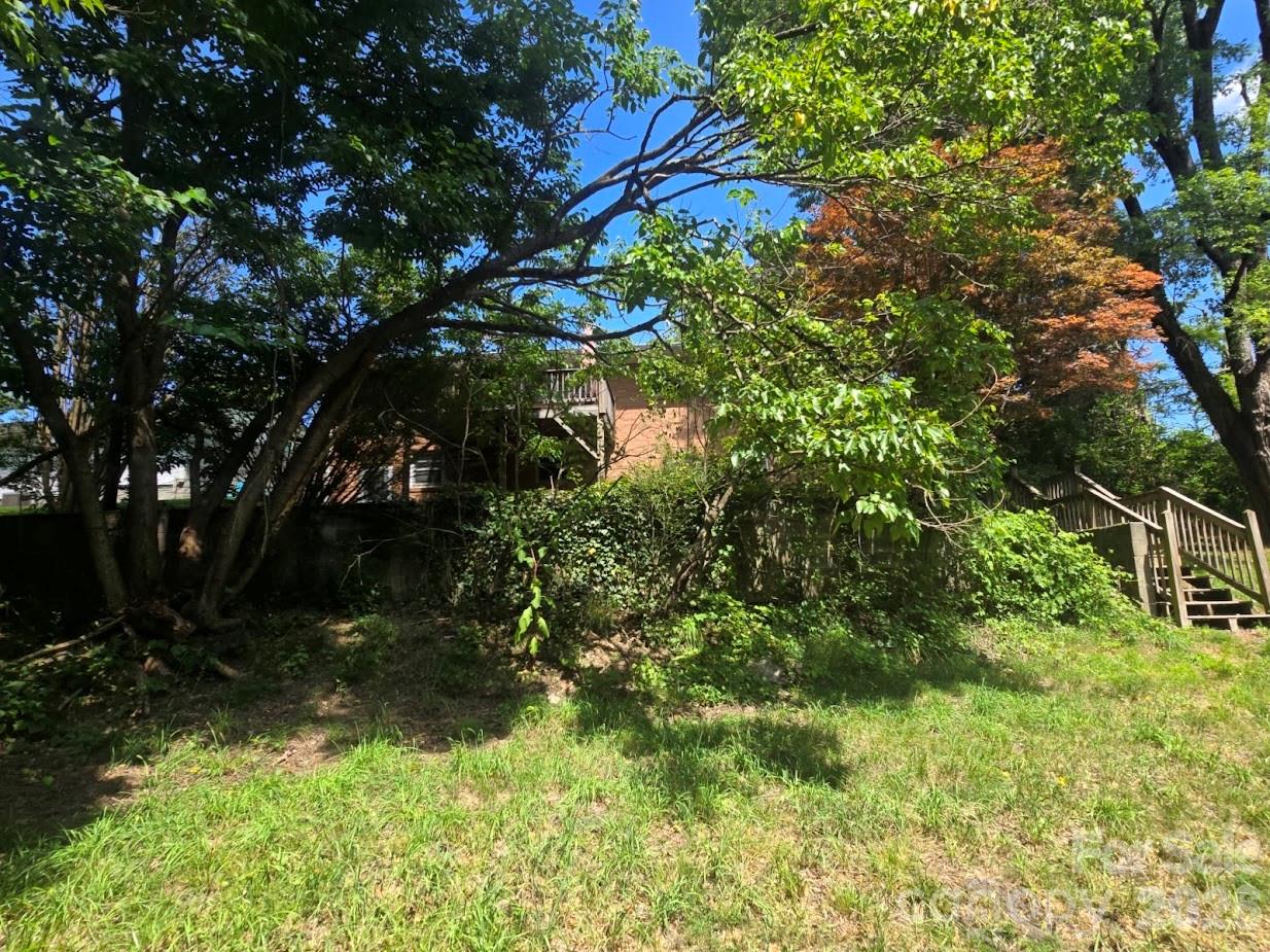 629 Willow Road Property Photo 18
